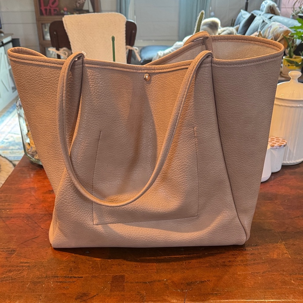 Elegant Tan Tote Bag
